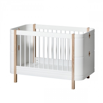 Wood Mini+ cot bed incl. junior kit